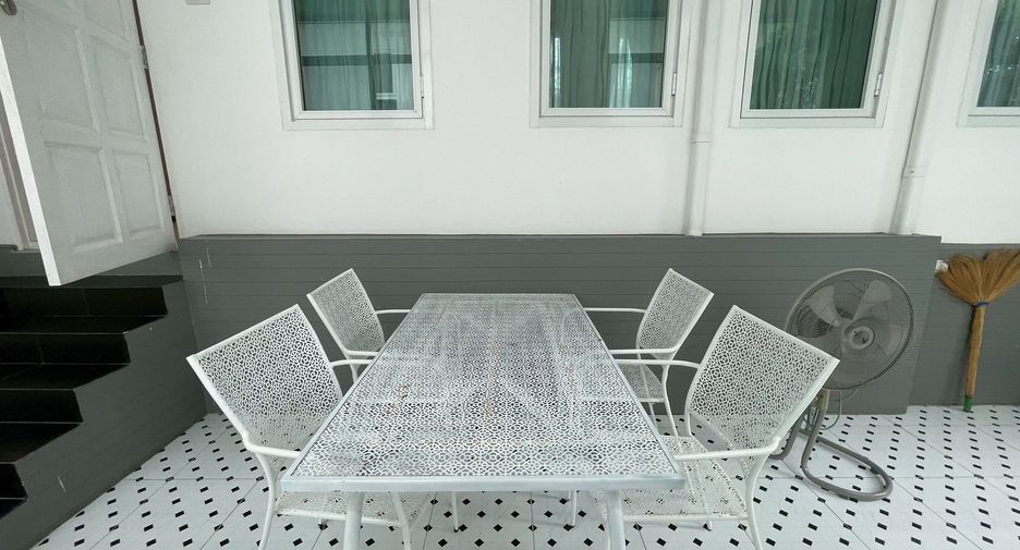 For rent 3 bedrooms villa in Hua Hin, Prachuap Khiri Khan