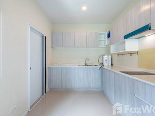 For sale 5 bedrooms house in Lat Krabang, Bangkok