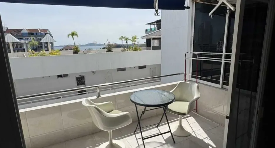 For rent 2 bedrooms condo in Bang Lamung, Chonburi