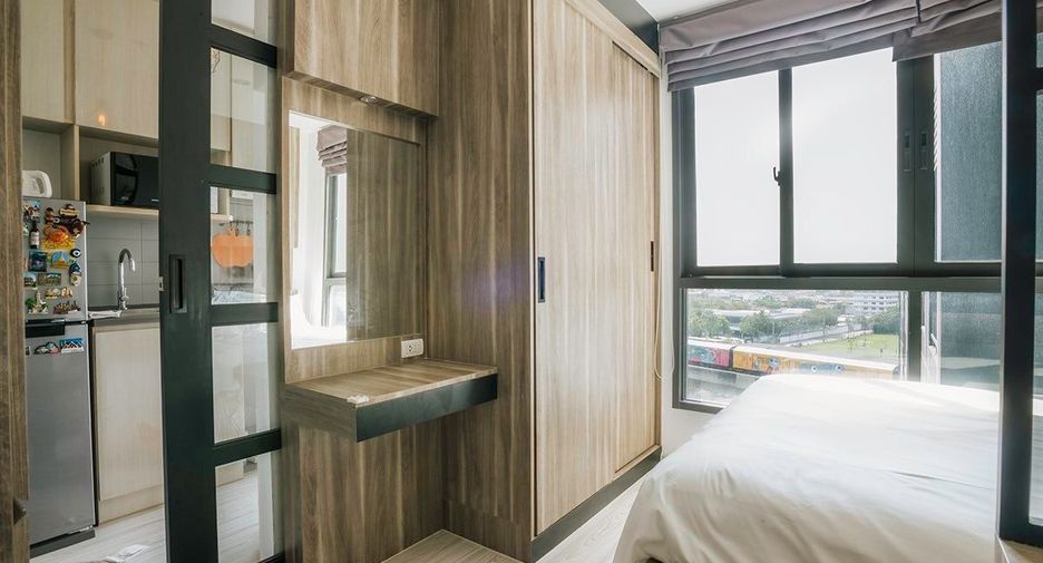 For sale studio condo in Bang Na, Bangkok