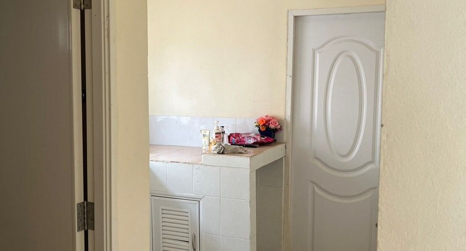 Casa en venta de 3 habitaciones en Warin Chamrap, Ubon Ratchathani