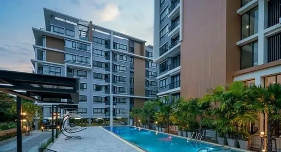 For sale 1 bed condo in Si Racha, Chonburi