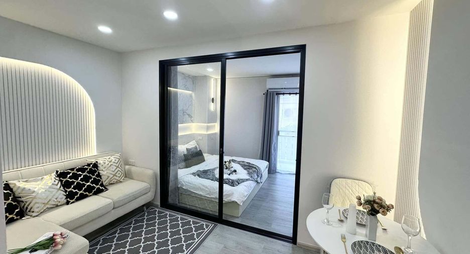 For sale studio condo in Wang Thonglang, Bangkok