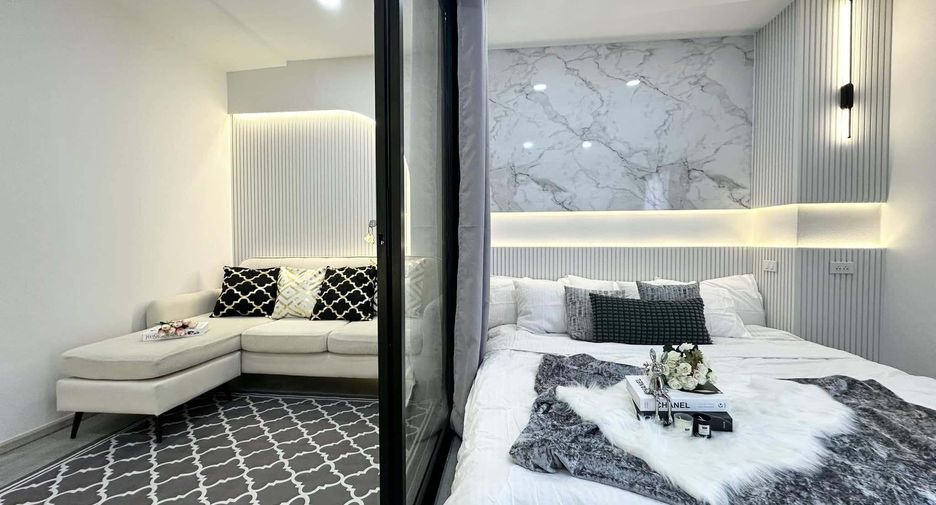 For sale studio condo in Wang Thonglang, Bangkok