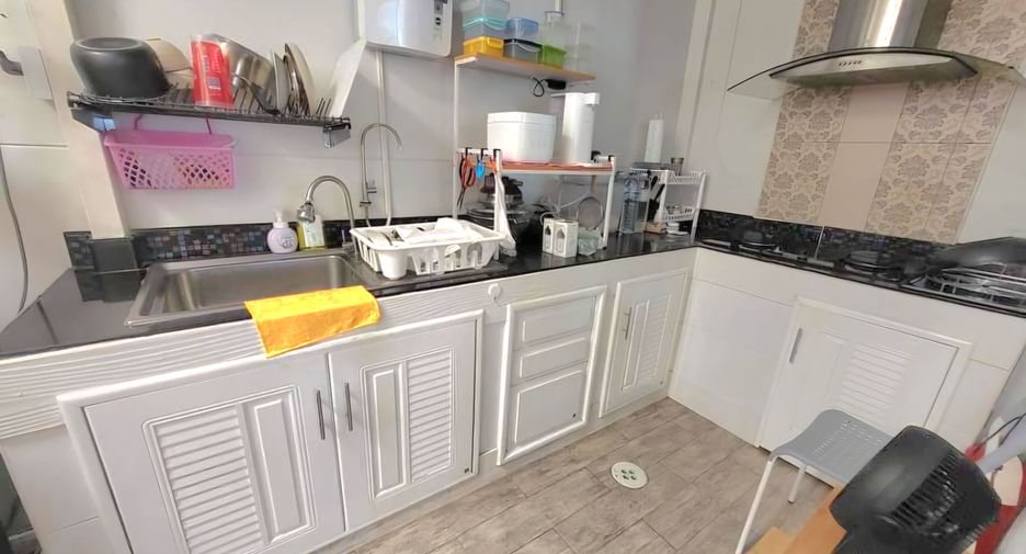 For sale and for rent 2 bedrooms townhouse in Bang Phli, Samut Prakan