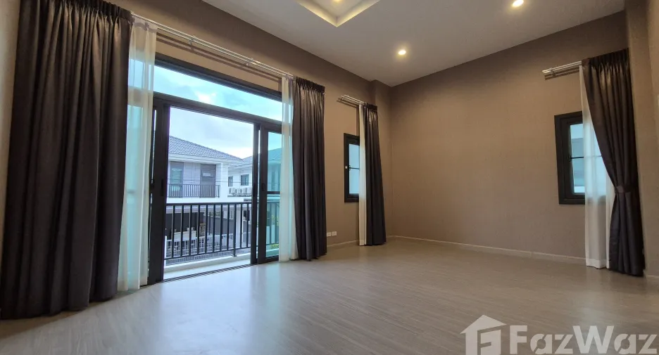 For sale 4 bedrooms house in Bang Lamung, Chonburi