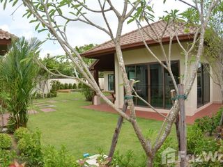 Casa en alquiler de 3 habitaciones en Bang Lamung, Chonburi