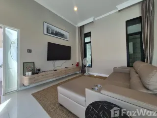 Villa en venta y en alquiler de 3 habitaciones en Bang Lamung, Chonburi