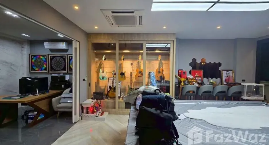 À vendre et à louer 4 chambres villa à Pak Kret, Nonthaburi