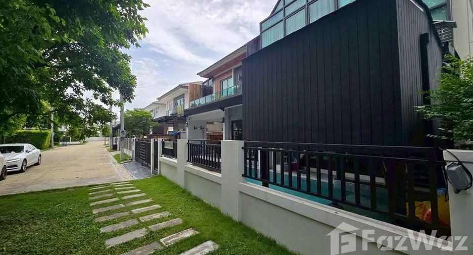 À vendre et à louer 4 chambres villa à Pak Kret, Nonthaburi
