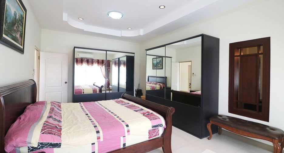 For sale 4 bedrooms house in Mueang Khon Kaen, Khon Kaen