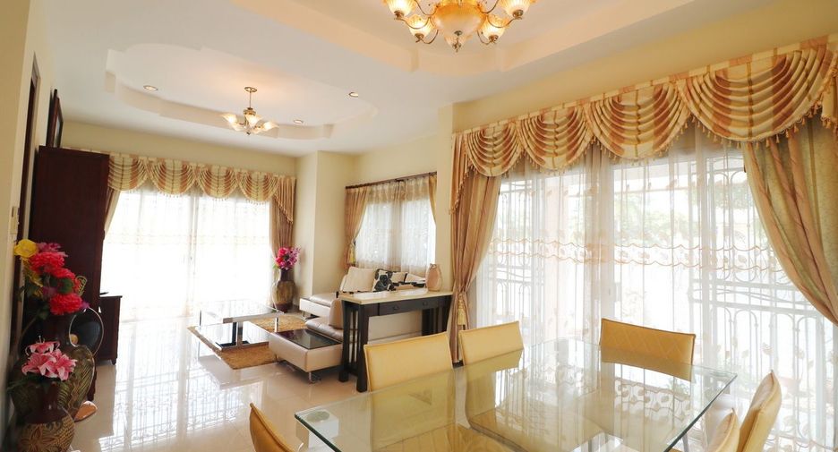 For sale 4 bedrooms house in Mueang Khon Kaen, Khon Kaen