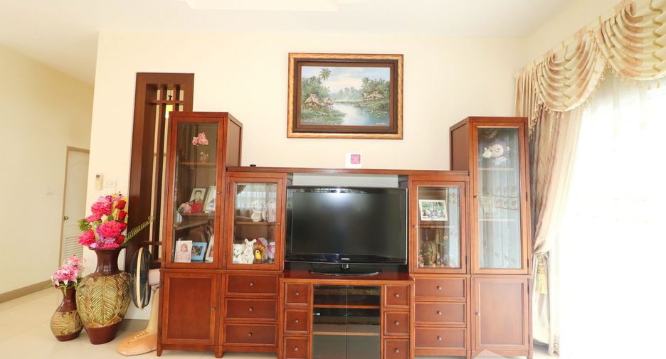 For sale 4 bedrooms house in Mueang Khon Kaen, Khon Kaen