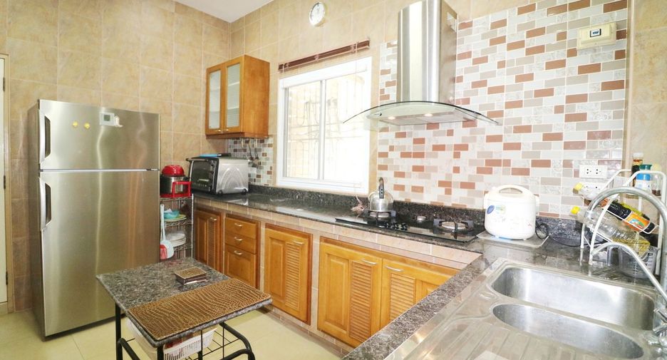 For sale 4 bedrooms house in Mueang Khon Kaen, Khon Kaen