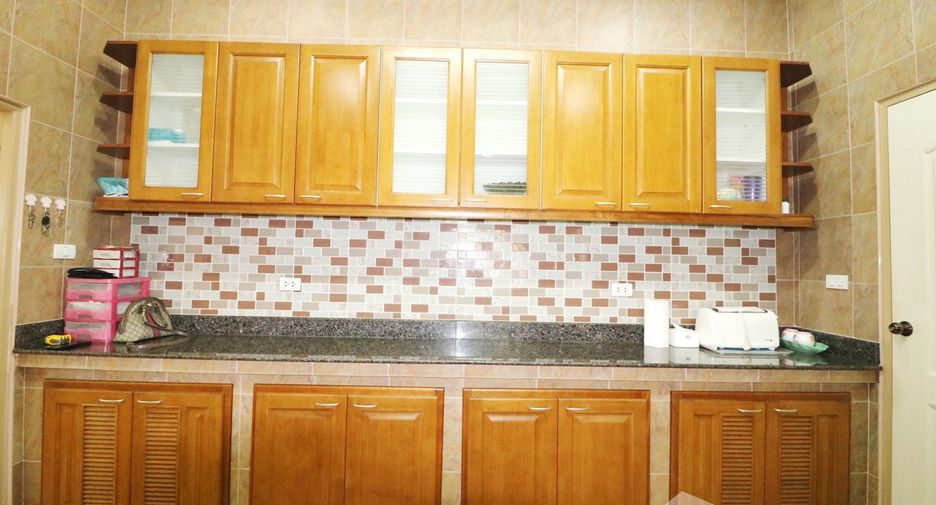 For sale 4 bedrooms house in Mueang Khon Kaen, Khon Kaen