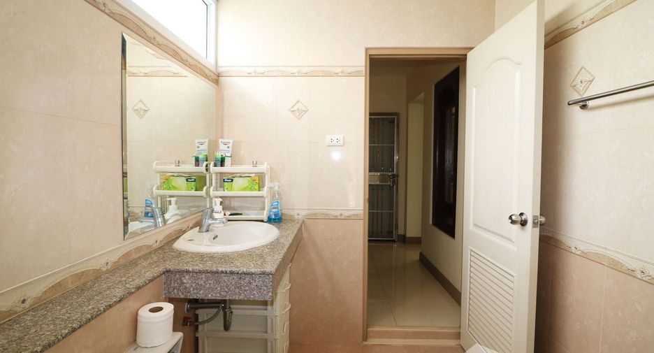 For sale 4 bedrooms house in Mueang Khon Kaen, Khon Kaen