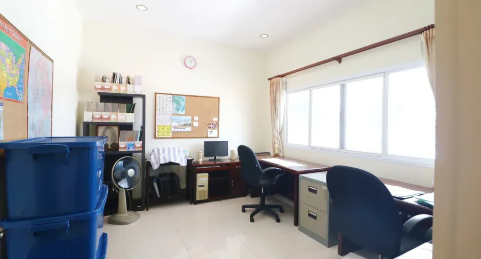 À vendre 4 chambres maison à Mueang Khon Kaen, Khon Kaen