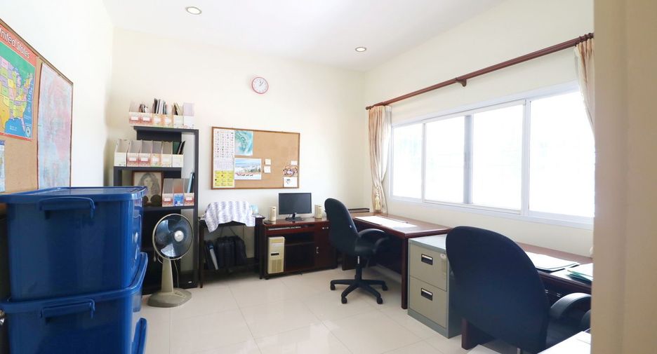For sale 4 bedrooms house in Mueang Khon Kaen, Khon Kaen