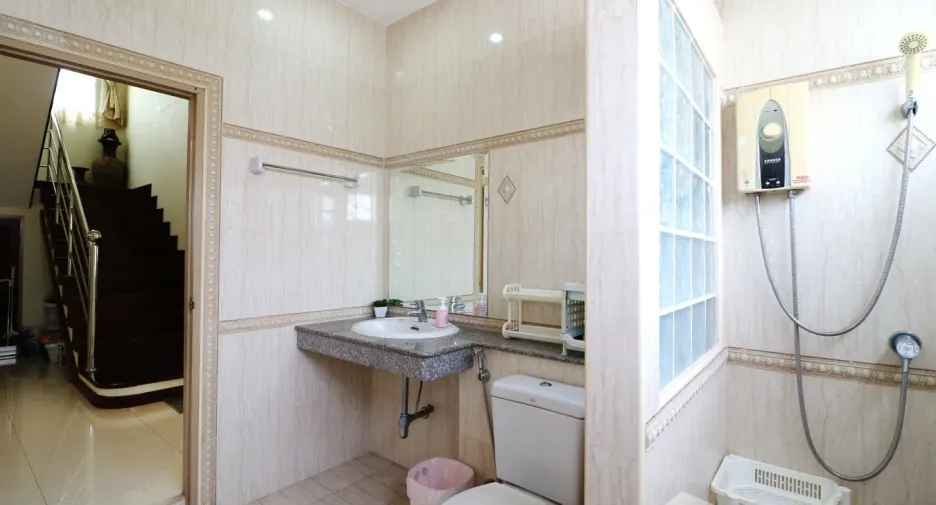 À vendre 4 chambres maison à Mueang Khon Kaen, Khon Kaen