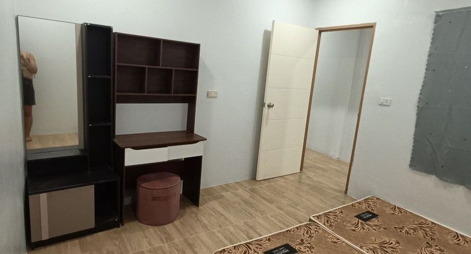For rent 3 bedrooms townhouse in Mueang Phuket, Phuket