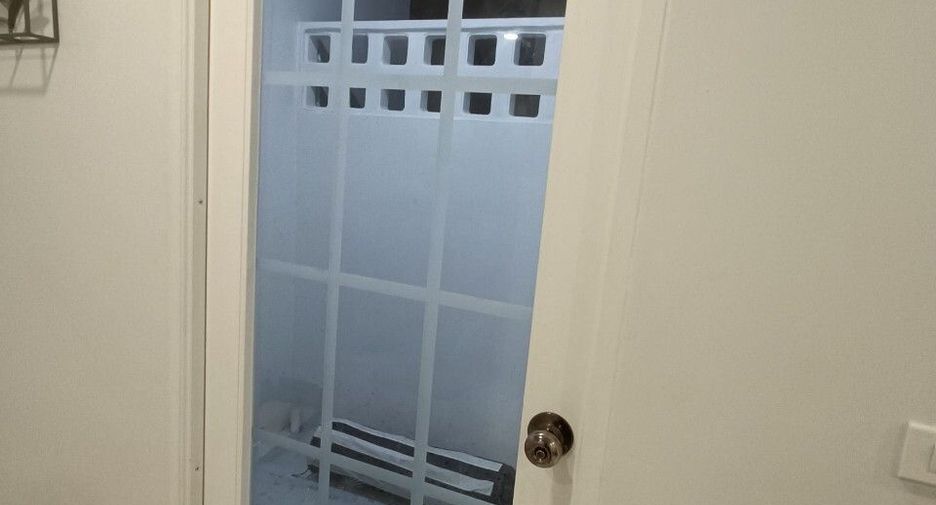 For rent 3 bedrooms townhouse in Mueang Phuket, Phuket