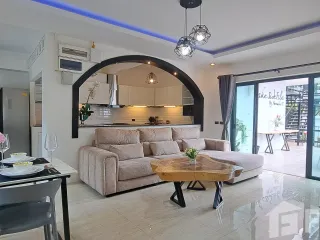 À vendre et à louer 6 chambres villa à Bang Lamung, Chonburi