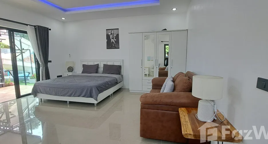 For sale and for rent 6 bedrooms villa in Bang Lamung, Chonburi