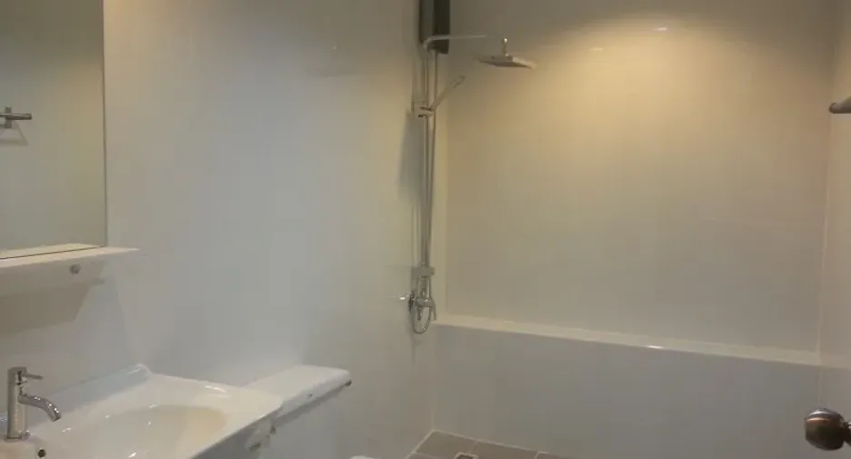 For sale and for rent 2 bedrooms condo in Si Racha, Chonburi