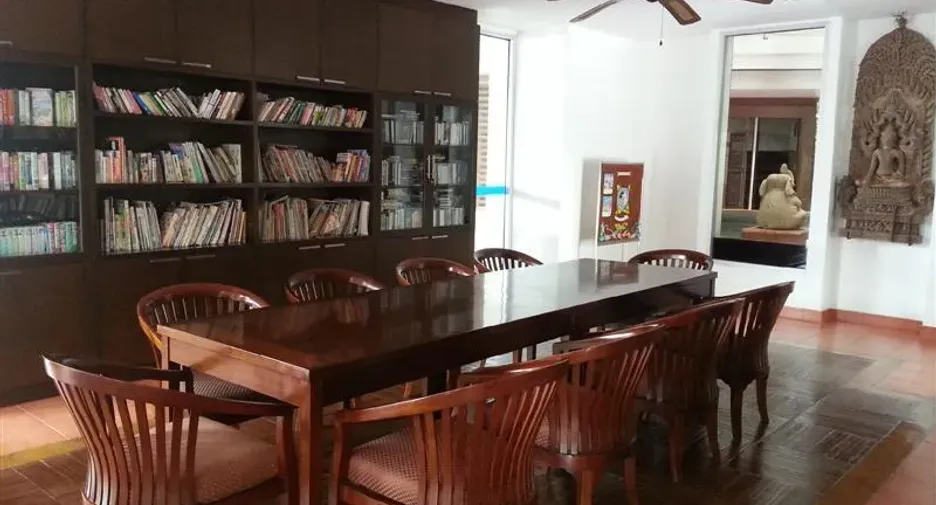 For sale and for rent 2 bedrooms condo in Si Racha, Chonburi