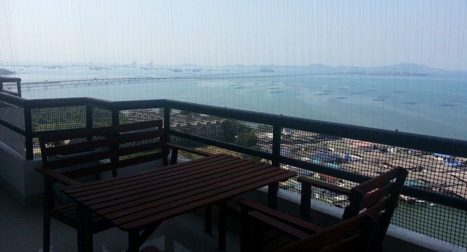 For sale and for rent 2 bedrooms condo in Si Racha, Chonburi