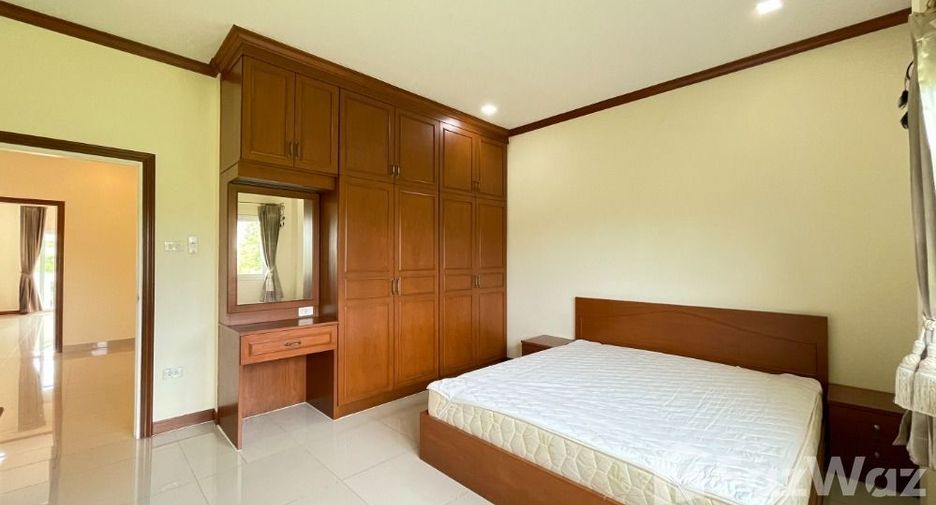 For rent 5 bedrooms house in Huay Yai, Pattaya
