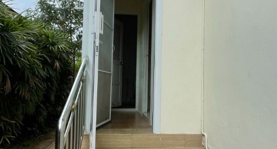 For rent 5 bedrooms house in Huay Yai, Pattaya