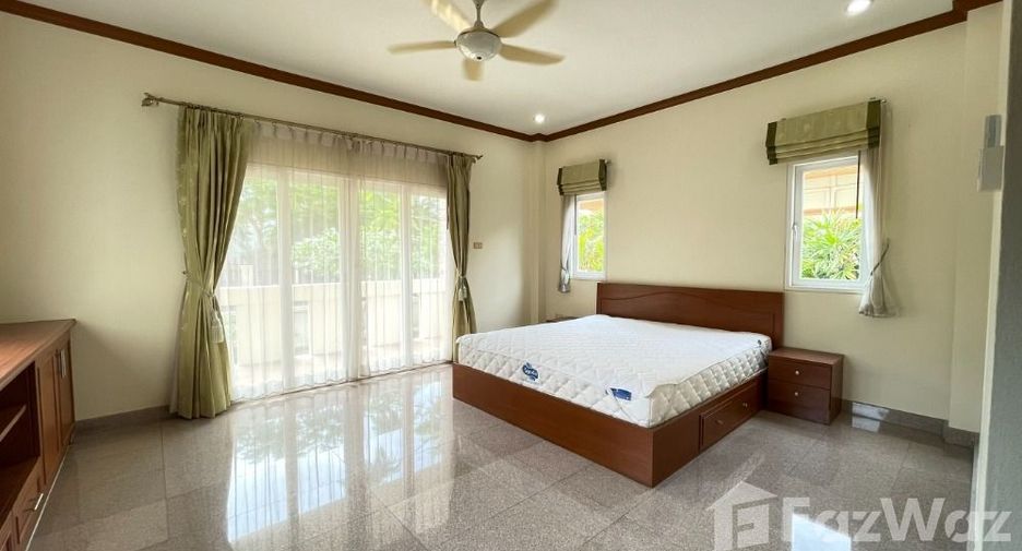 For rent 5 bedrooms house in Huay Yai, Pattaya