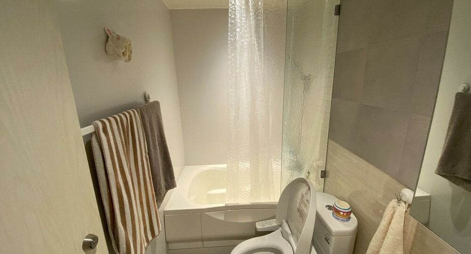 For rent and for sale 1 bed condo in Watthana, Bangkok