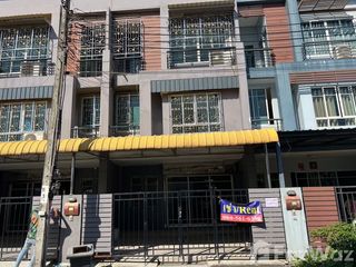 Reihenhaus zum Kauf mit 3 Zimmer in Chom Thong, Bangkok