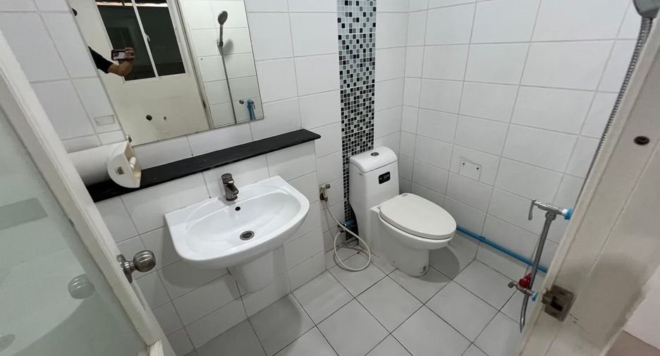 ขาย 3 ห้องนอน ทาวน์เฮ้าส์ ใน จอมทอง, กรุงเทพฯ