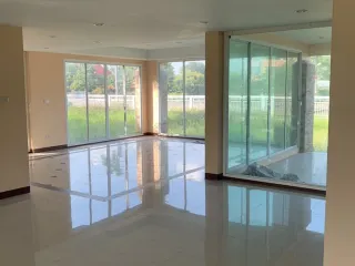 For sale and for rent 4 bedrooms house in Min Buri, Bangkok