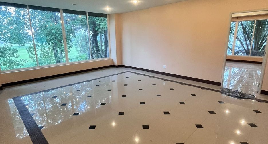 For sale and for rent 4 bedrooms house in Min Buri, Bangkok