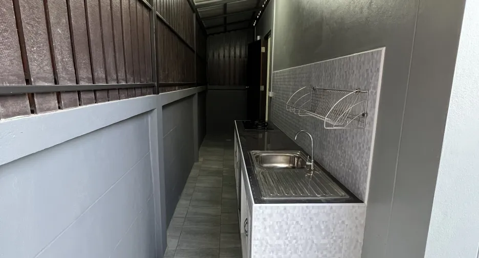 For rent 3 bedrooms townhouse in Si Racha, Chonburi