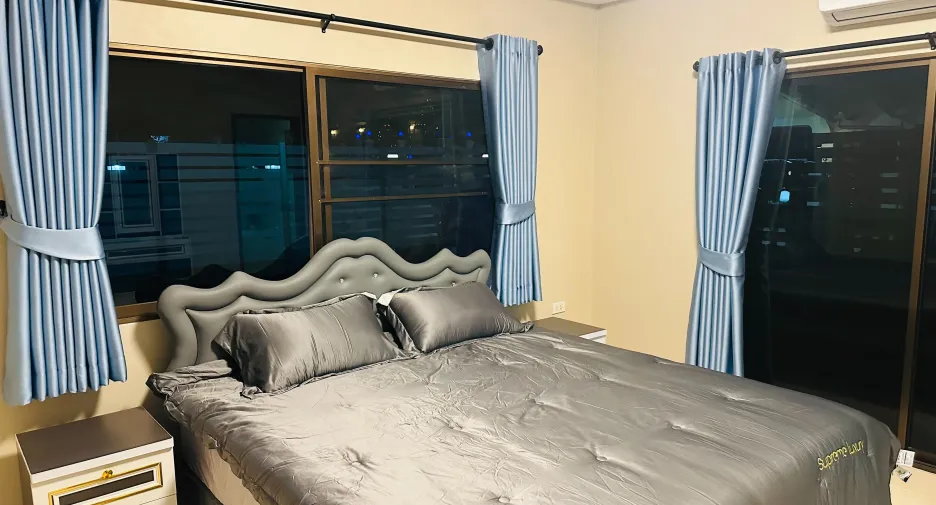 For sale and for rent 4 bedrooms house in Bang Lamung, Chonburi