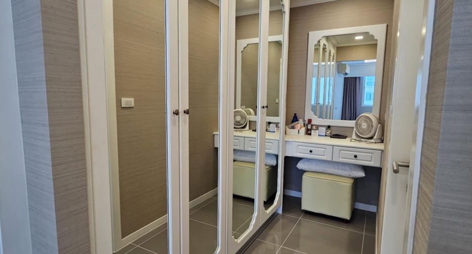 For sale 2 bedrooms condo in Bang Lamung, Chonburi