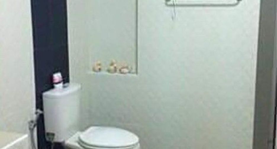 For sale 2 bedrooms townhouse in Khlong Sam Wa, Bangkok