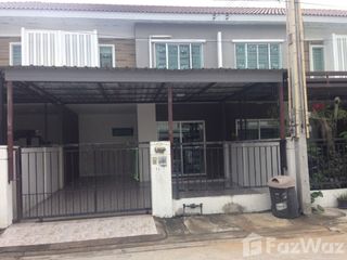 3 Bedroom Townhouse In Si Racha, Chonburi