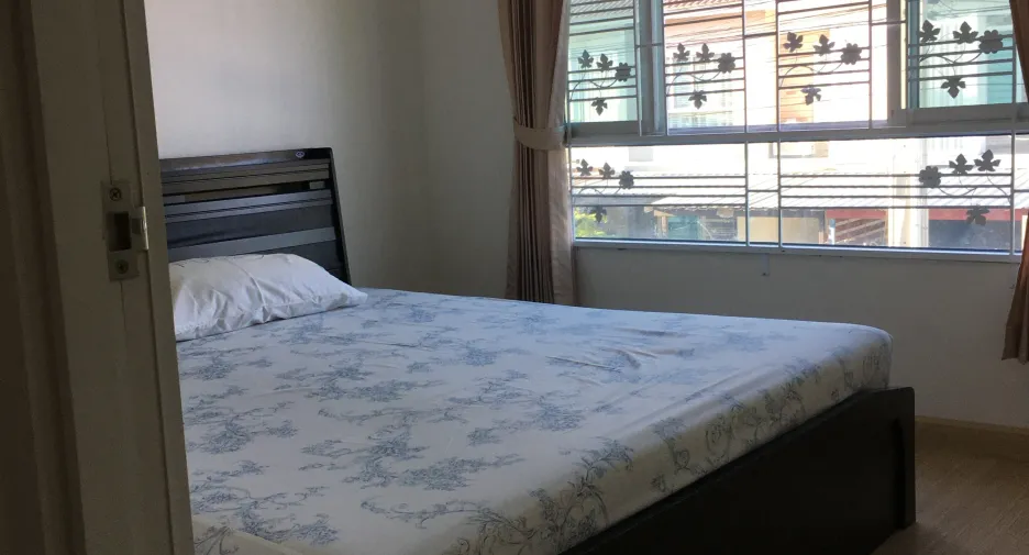 For rent 3 bedrooms townhouse in Si Racha, Chonburi