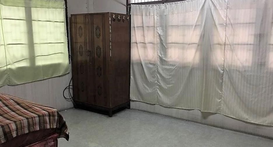 For sale and for rent 4 bedrooms house in Bang Sue, Bangkok