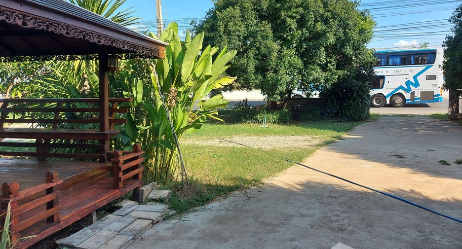 For sale 4 bedrooms house in Si Samrong, Sukhothai