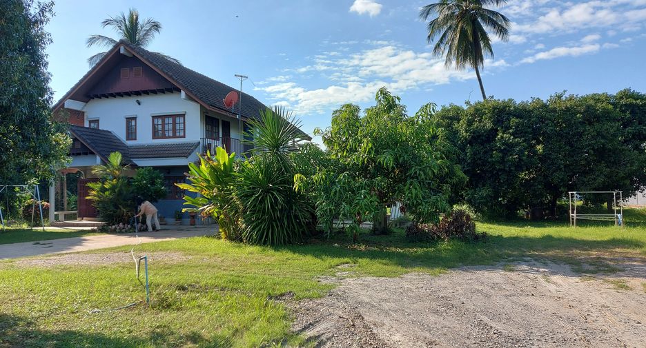 For sale 4 bedrooms house in Si Samrong, Sukhothai