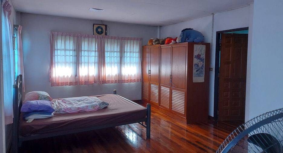 For sale 4 bedrooms house in Si Samrong, Sukhothai