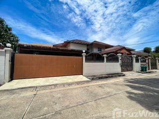 Casa en venta de 4 habitaciones en Suan Luang, Bangkok