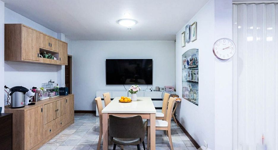 Продажа 4 спальни дом в Суан Луанг, Бангкок